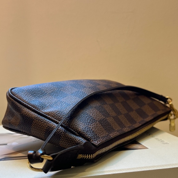 Louis Vuitton POCHETTE ACCESSOIRE CLOTH HANDBAG - Picture 7 of 9